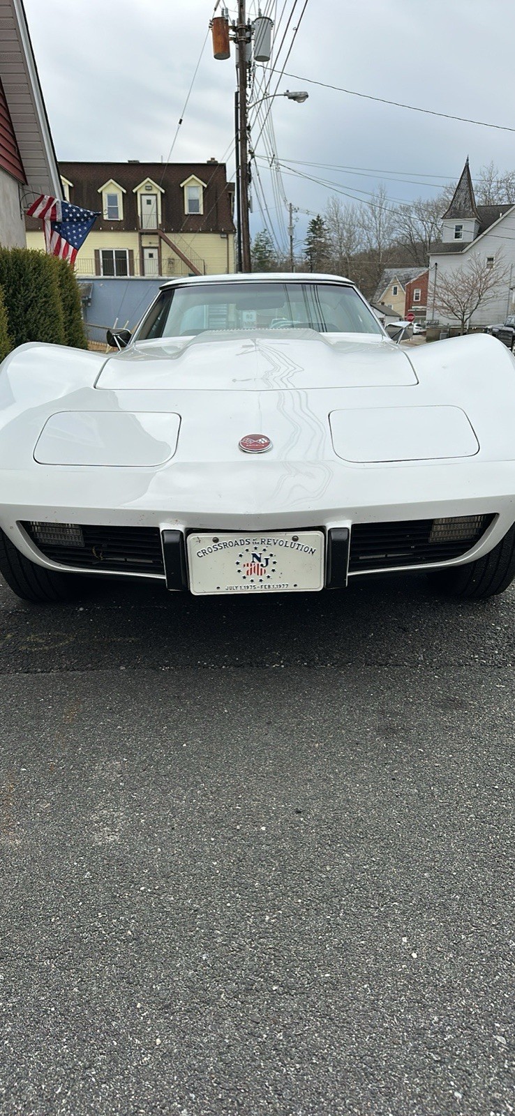 Chevrolet-Corvette-1975