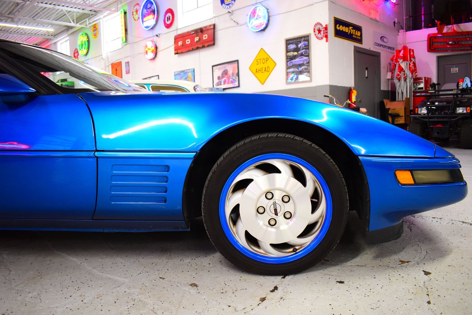 Chevrolet-Corvette-1993-9