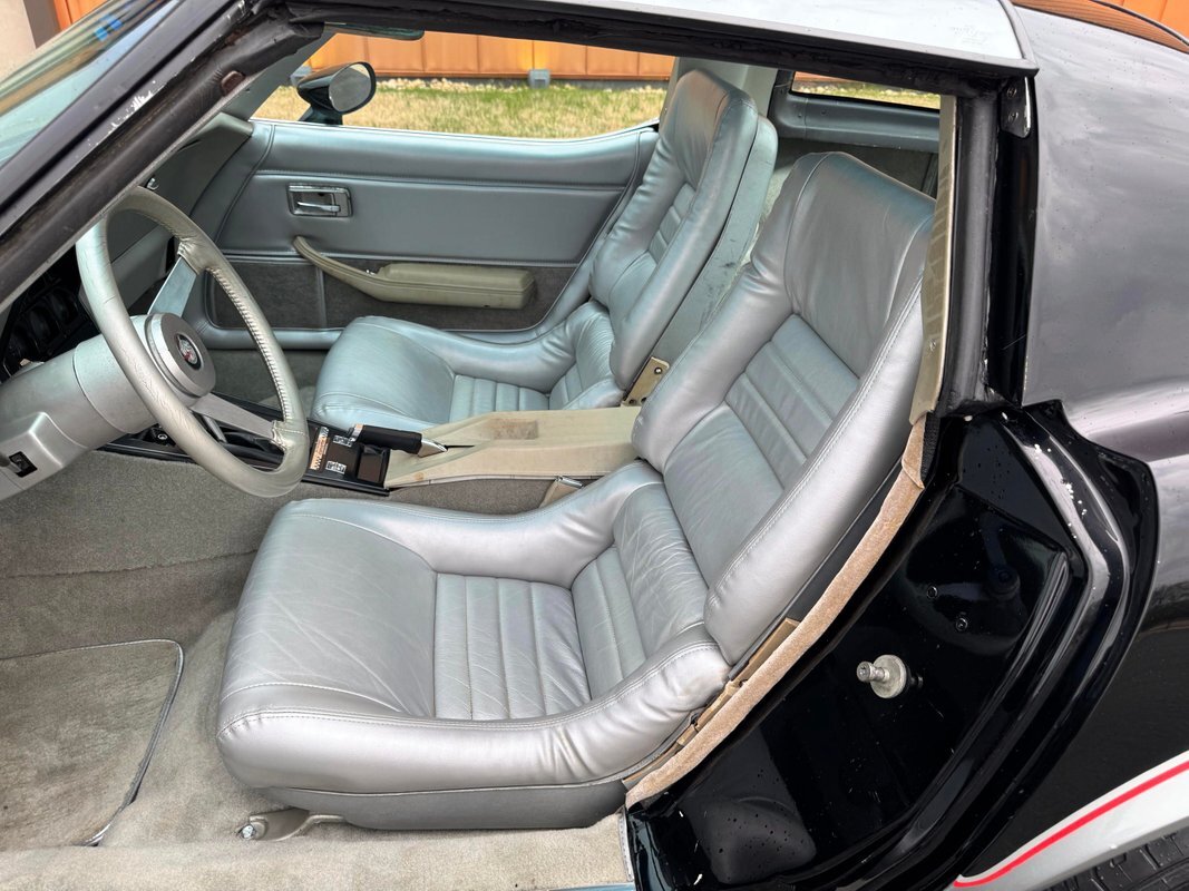 Chevrolet-Corvette-Pace-Car-Edition-1978-19