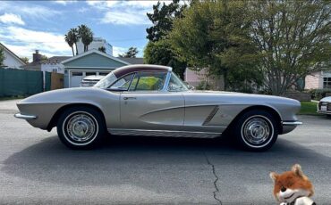 Chevrolet-Corvette-convertible-1962-2-17