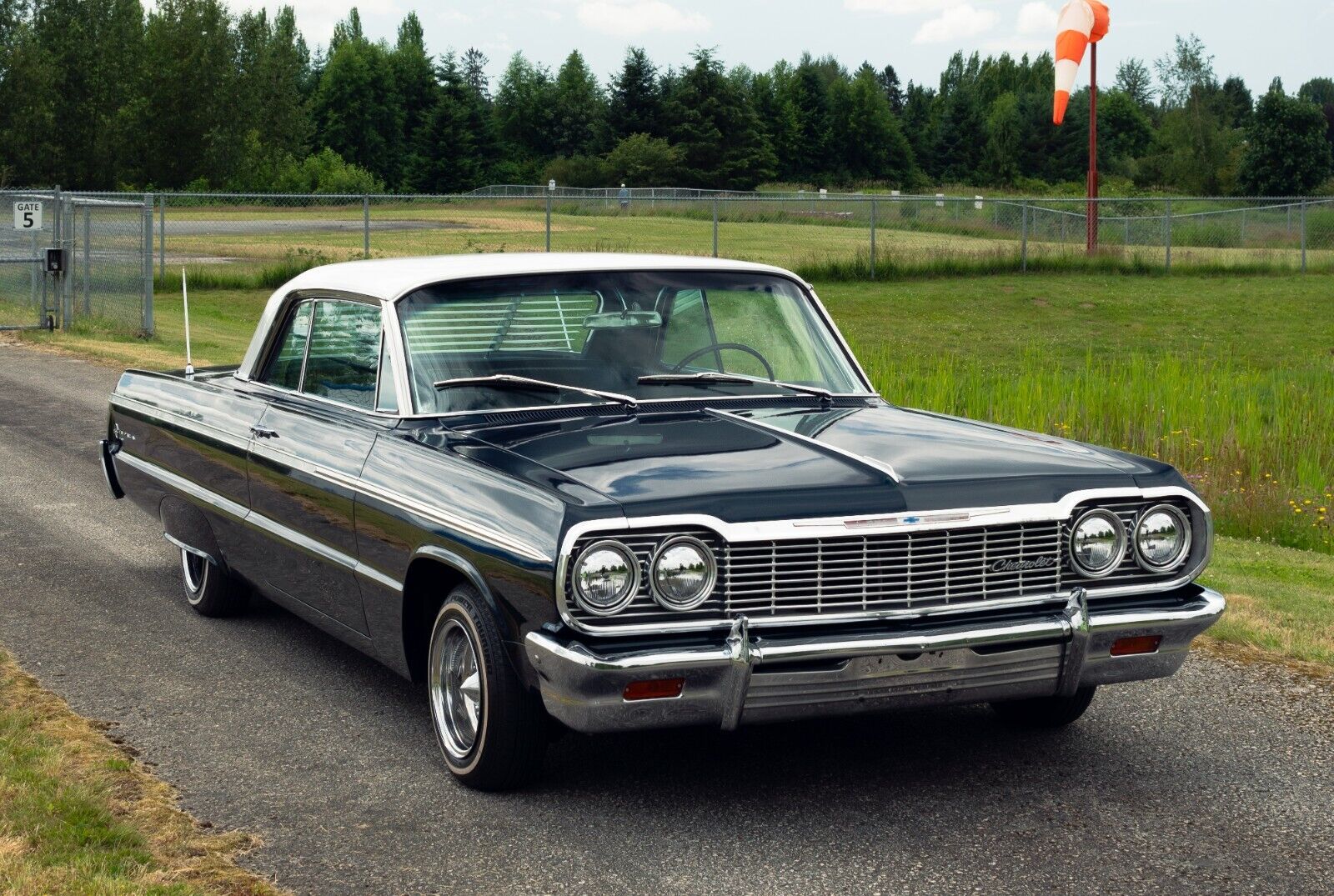 Chevrolet-Impala-1964