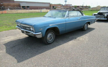 Chevrolet-Impala-1966
