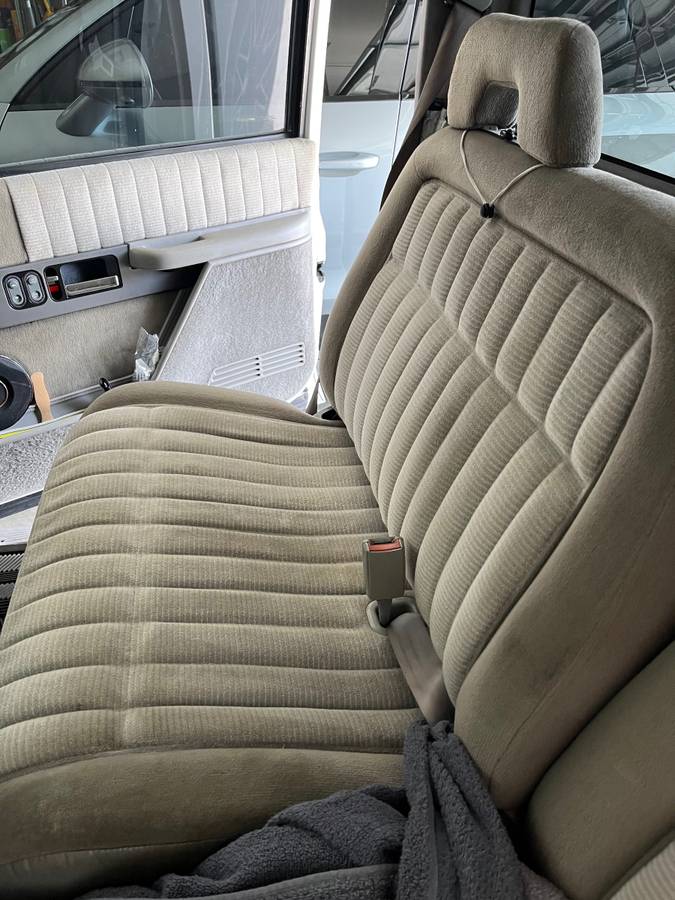 Chevrolet-Silverado-1500-1994-white-161323-10