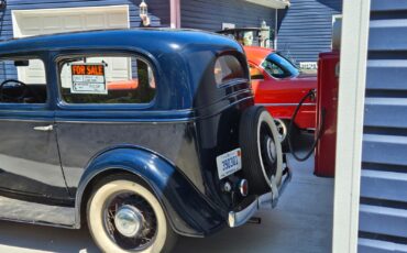 Chevrolet-Standard-1935-Sedan-2