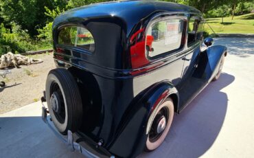 Chevrolet-Standard-1935-Sedan-3