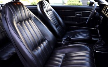 Chevrolet-Vega-1975-27
