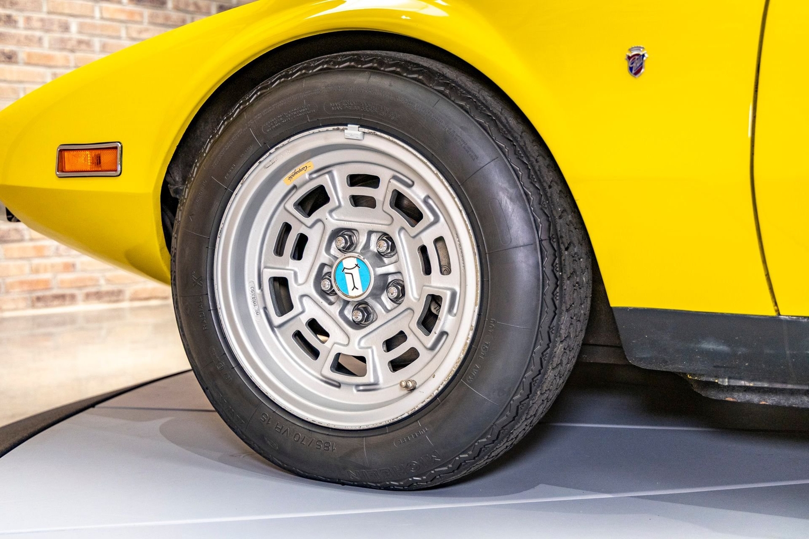 De-Tomaso-Pantera-1971-21