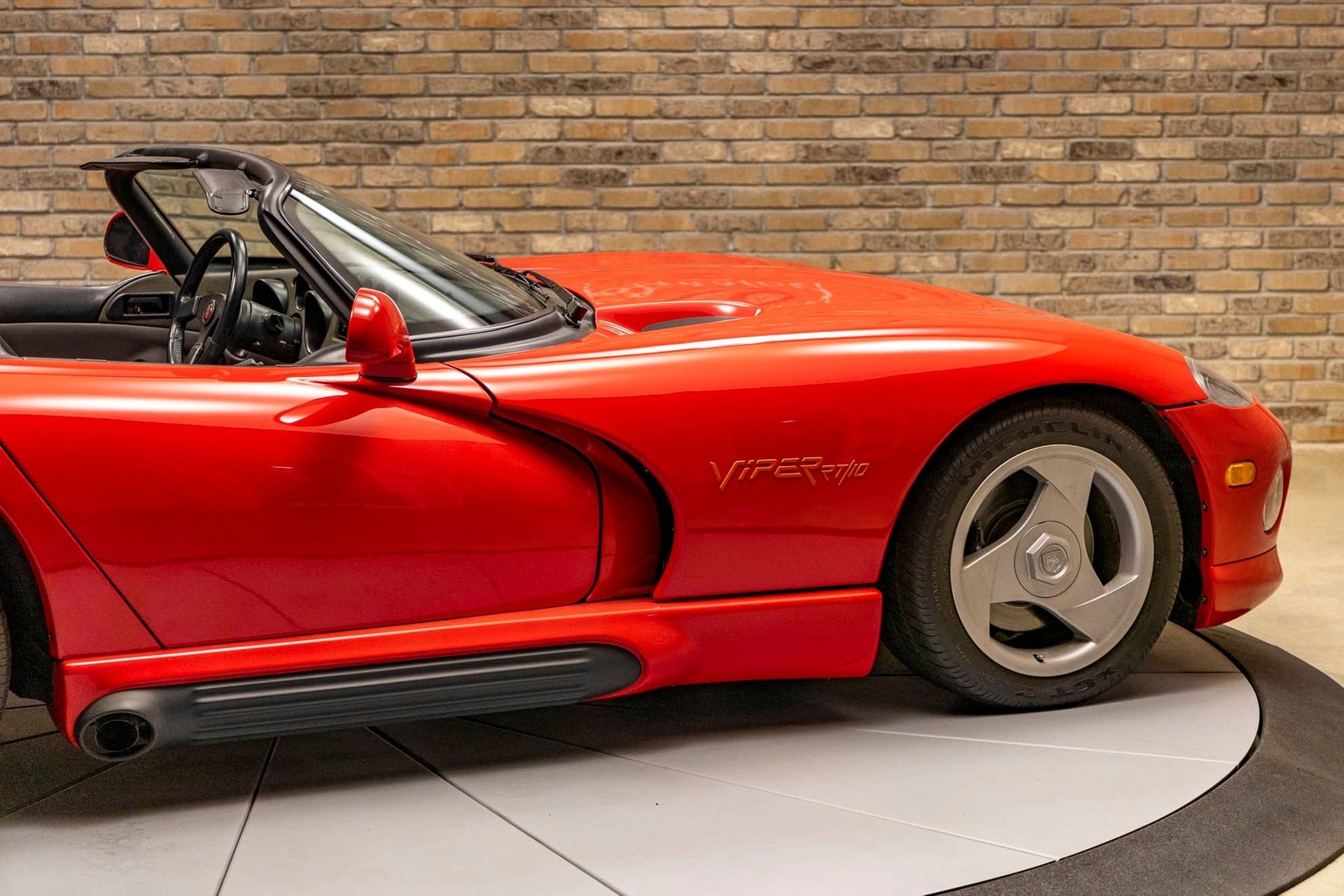 Dodge-Viper-1992-11