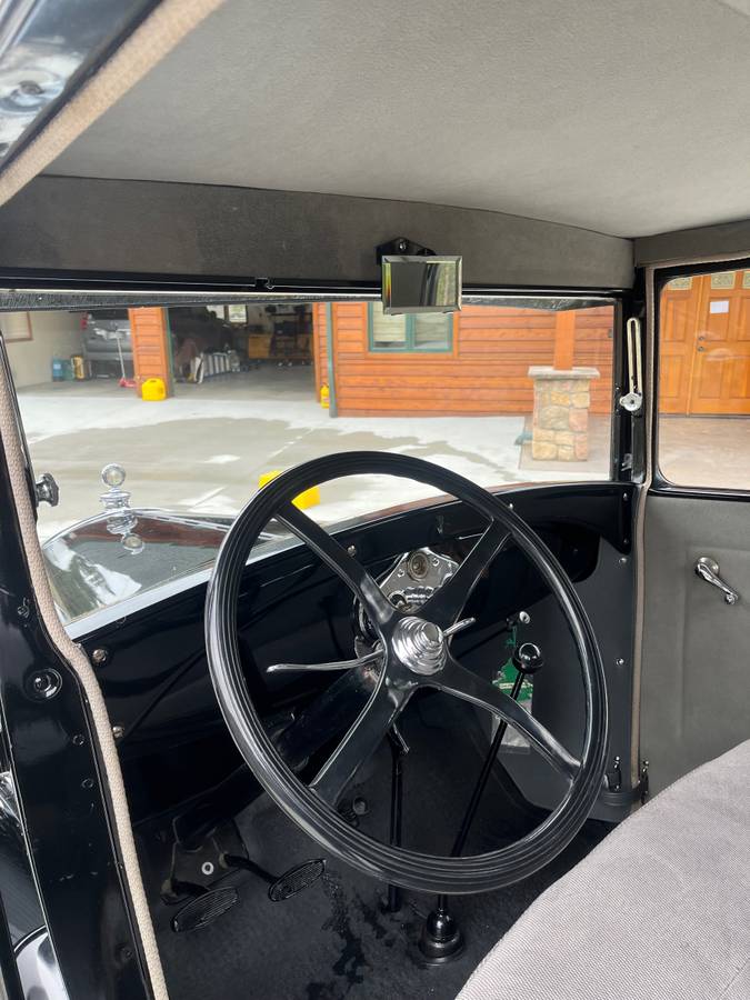 Ford-1929-black-272-5