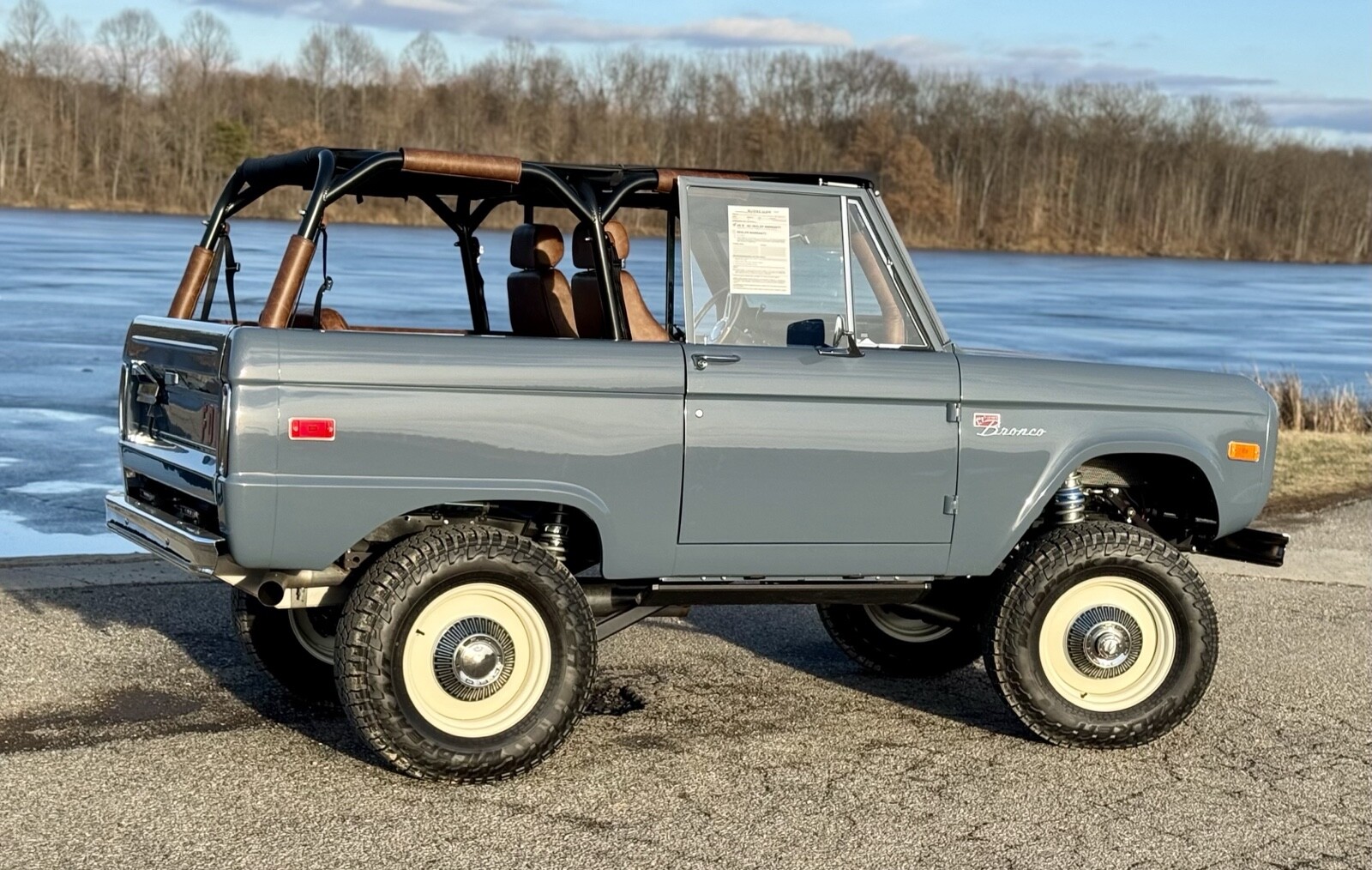 Ford-Bronco-1966-20