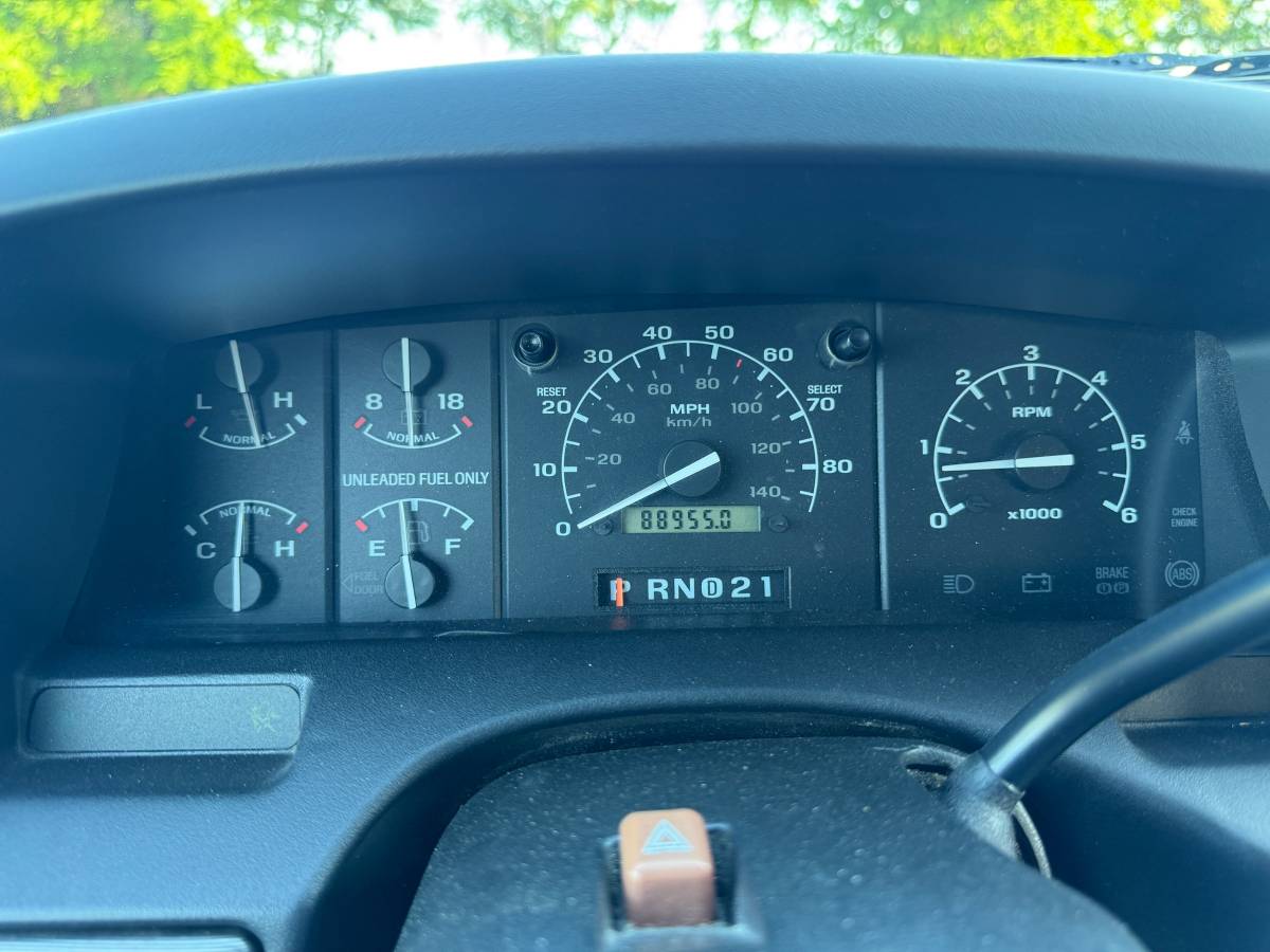 Ford-Bronco-1995-red-143151-22