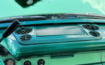 Ford-Crown-Victoria-1956-17