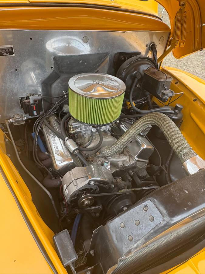 Ford-F1-1952-yellow-2