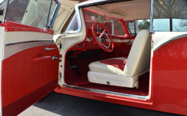 Ford-Fairlane-1957-17