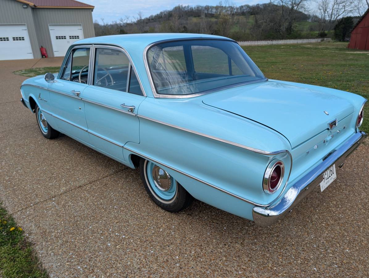 Ford-Falcon-1961-blue-98170-8