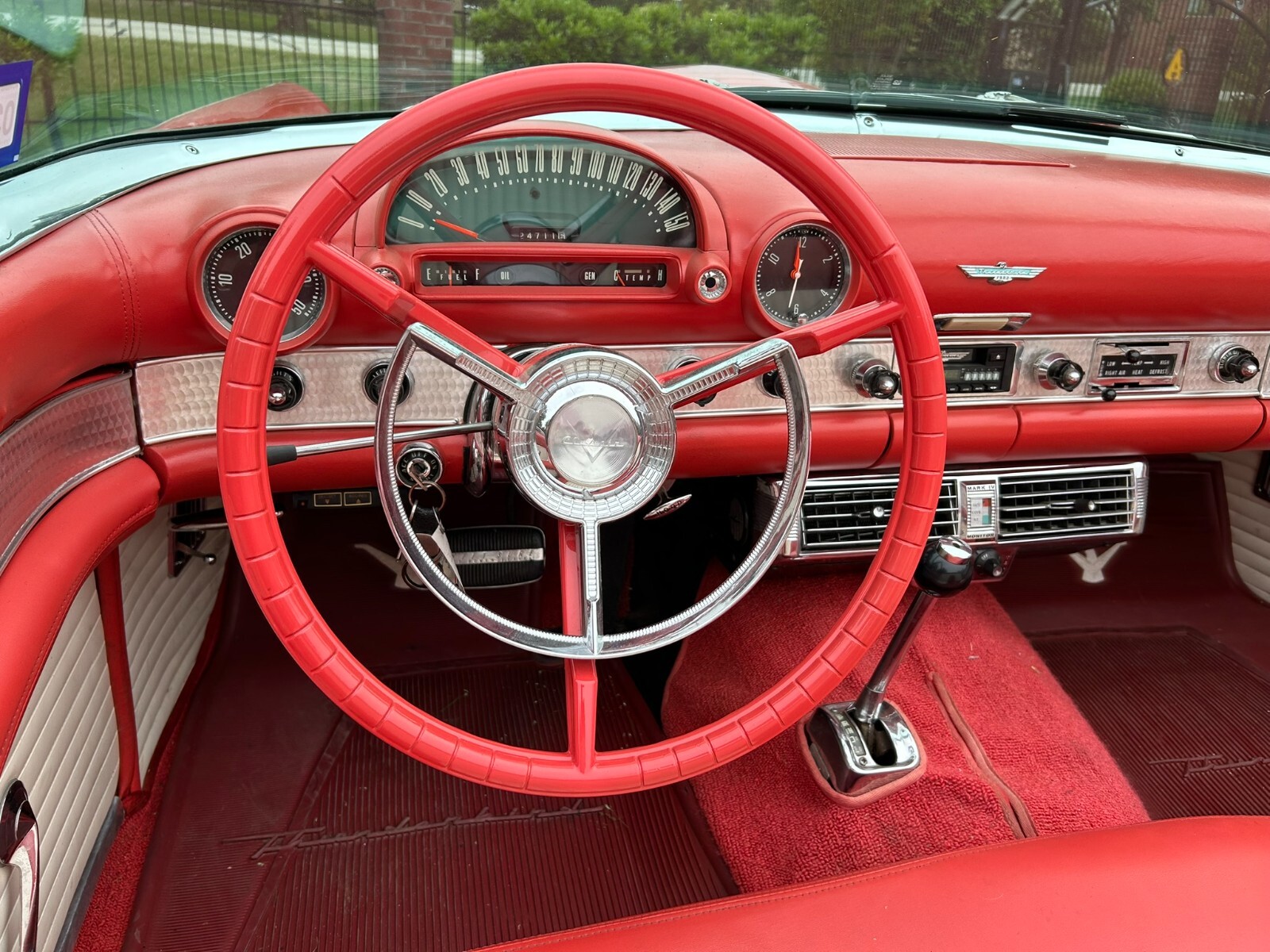 Ford-Thunderbird-1956-18