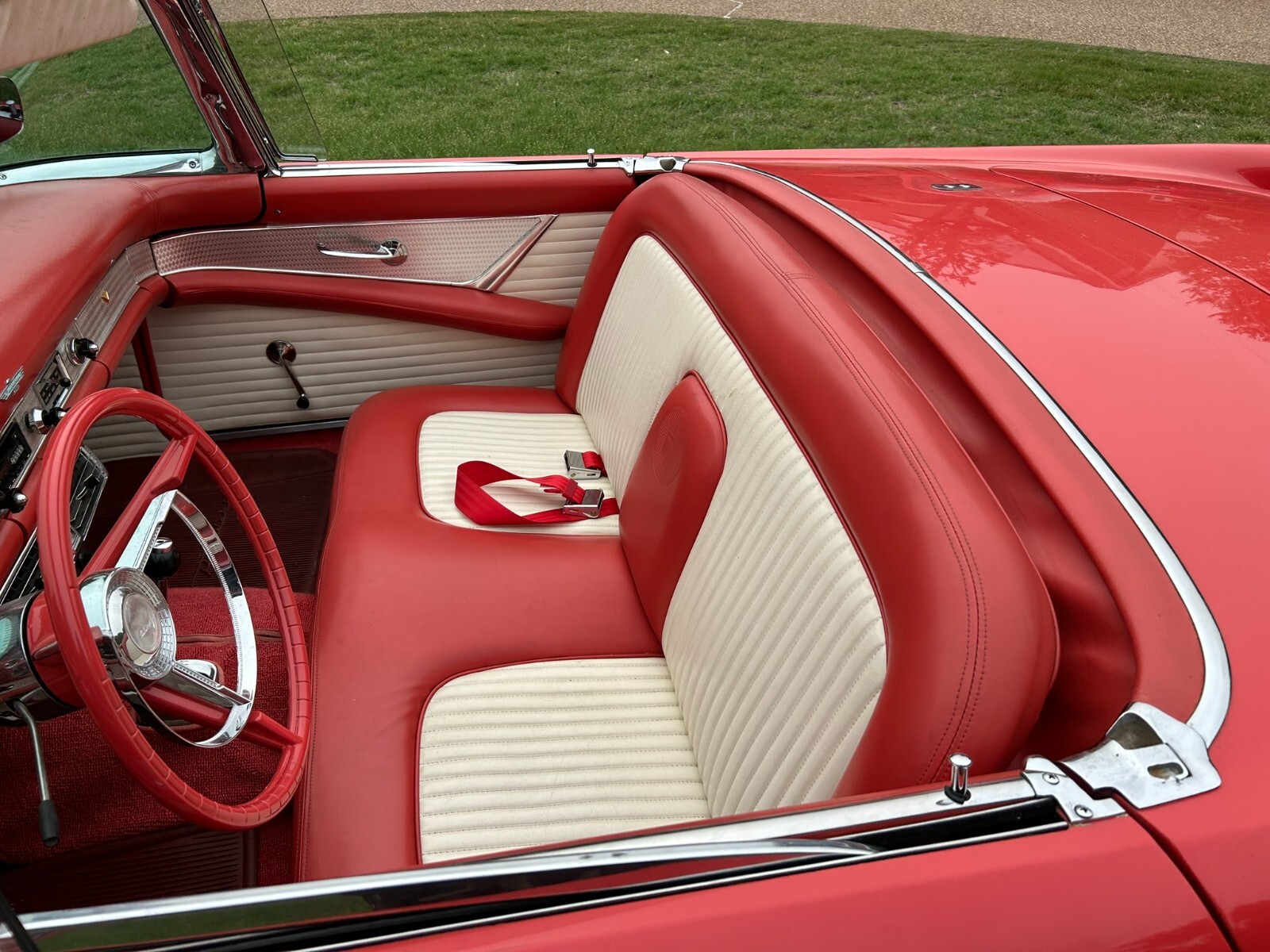 Ford-Thunderbird-1956-20