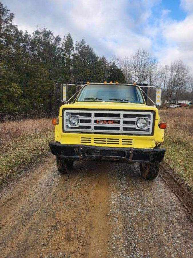 Gmc-C7-7000-medium-duty-medium-conventional-97.5-1986-yellow-181855-2
