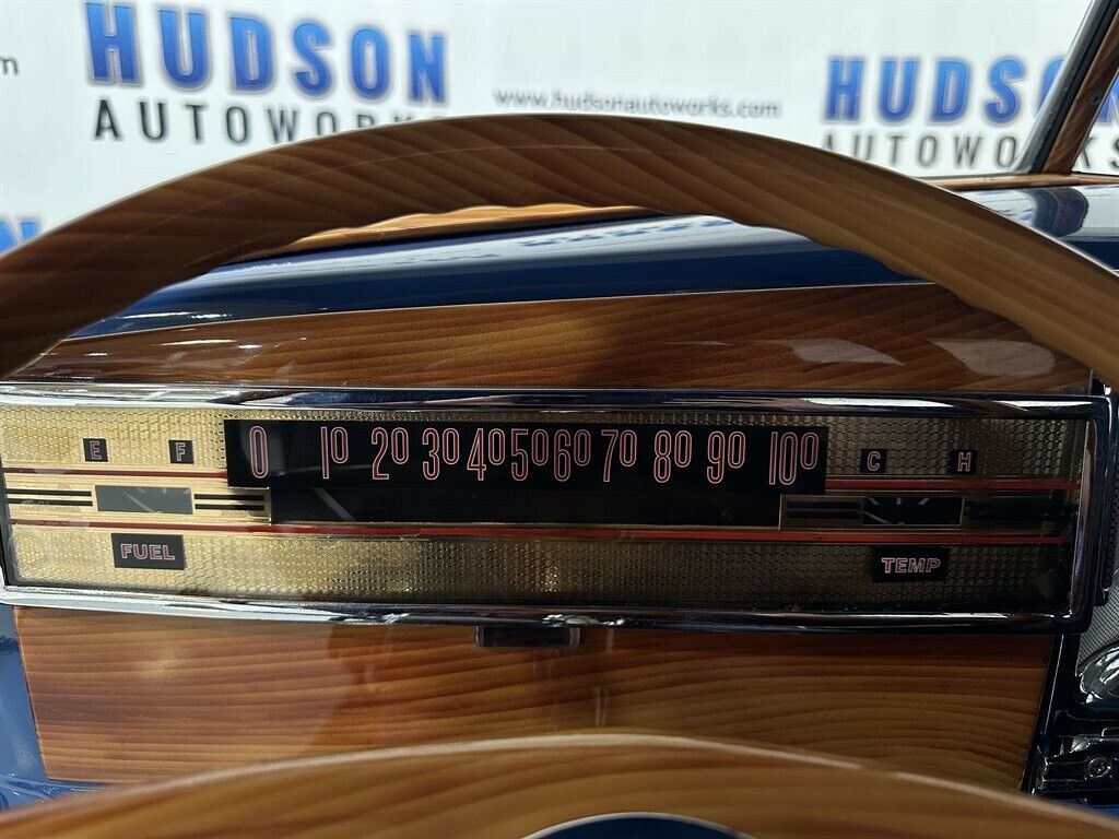 Hudson-Terraplane-1947-16