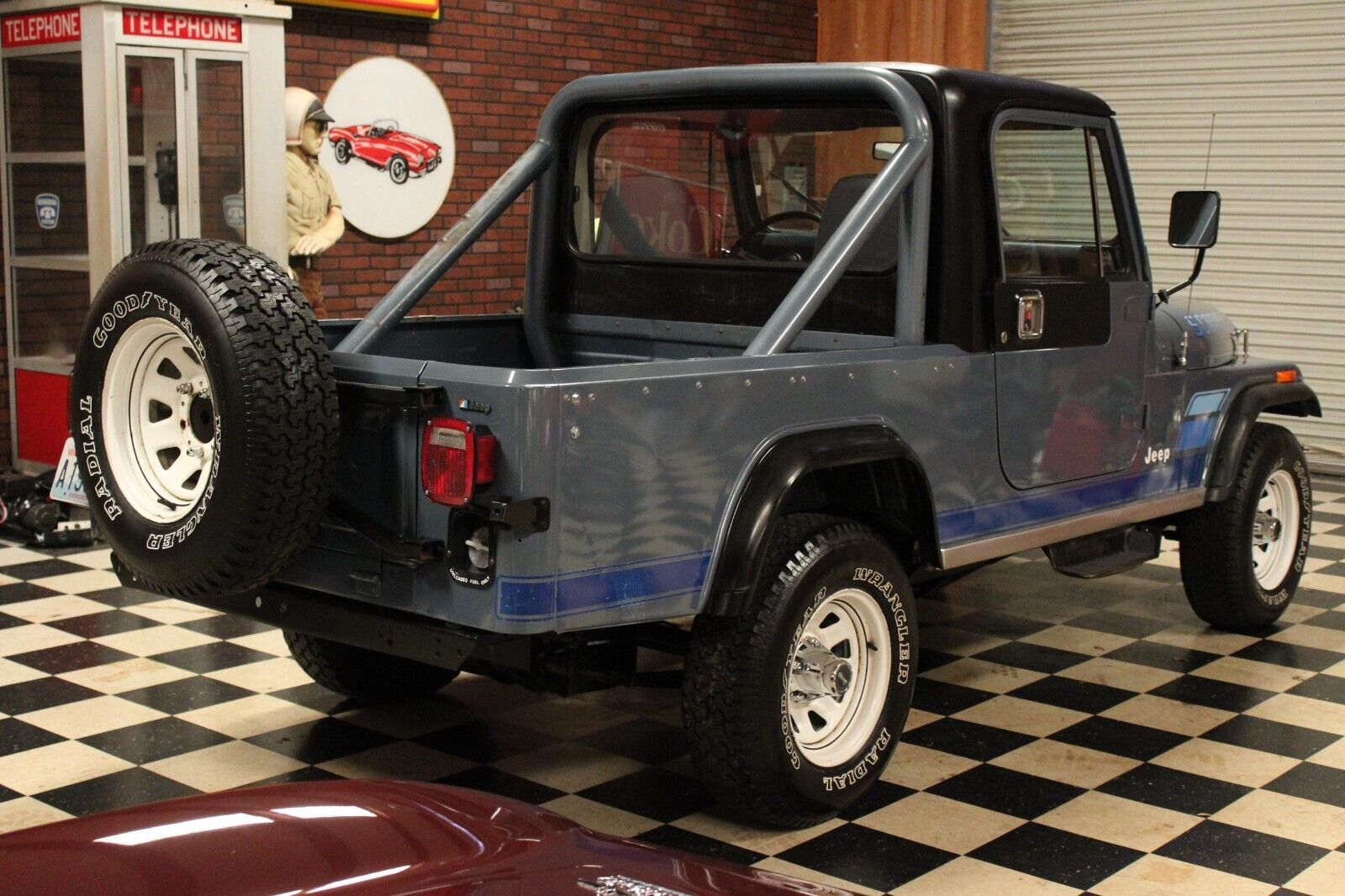 Jeep-CJ-1983-10