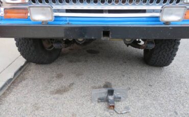 Jeep-Cherokee-1977-blue-33904-19