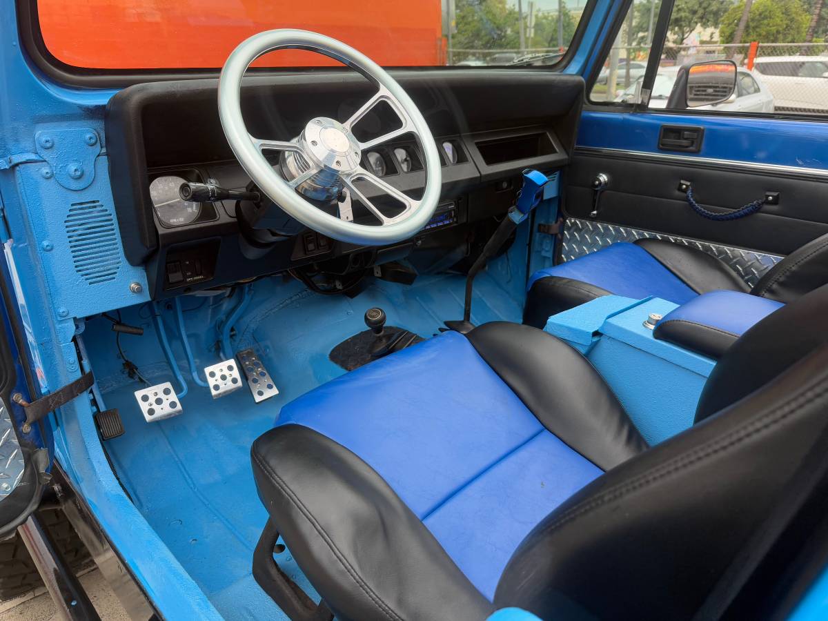 Jeep-Wrangler-1991-blue-321868-17