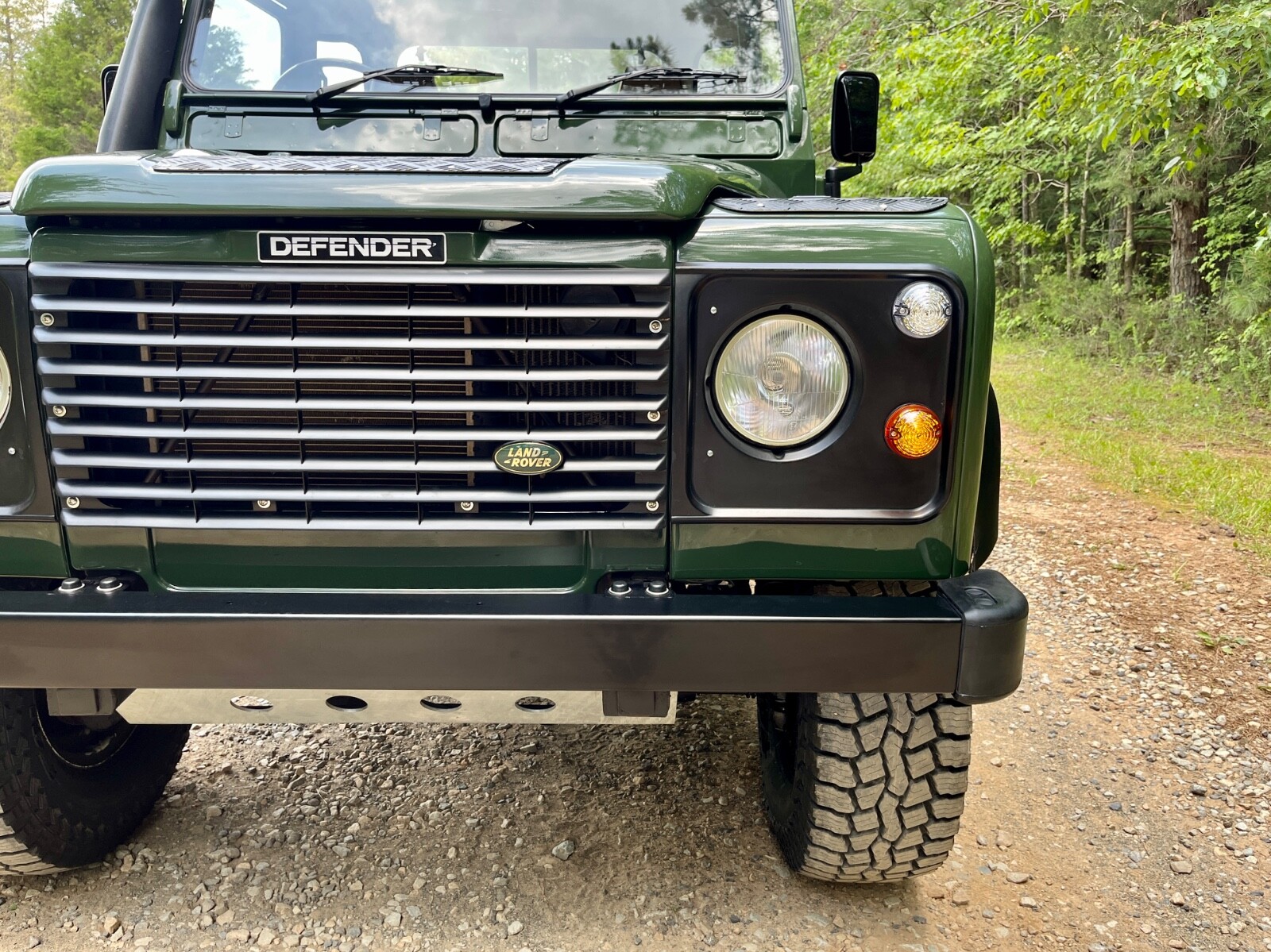 Land-Rover-Defender-1994-11