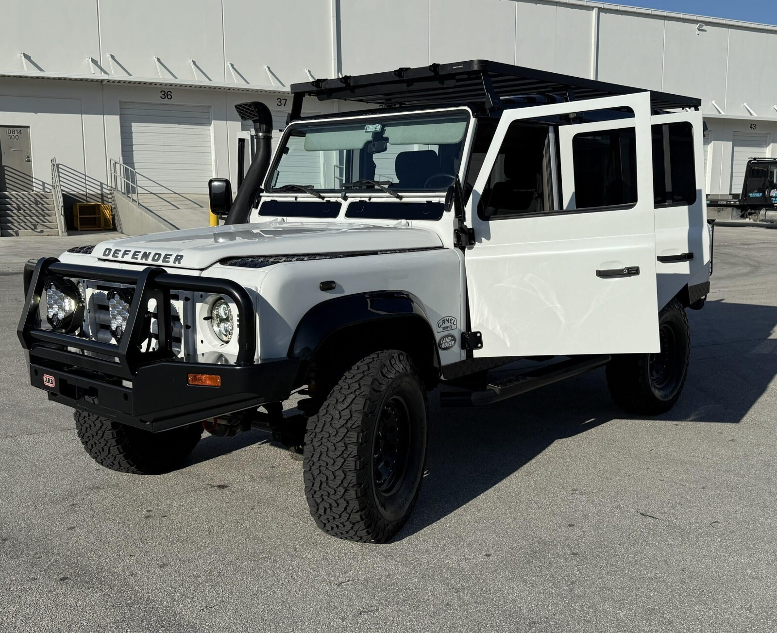 Land-Rover-Defender-1995-24