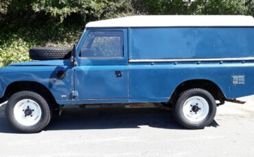Land-Rover-Series-III-1981-2