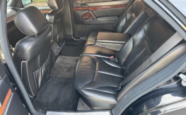 Mercedes-Benz-S-Class-1992-21