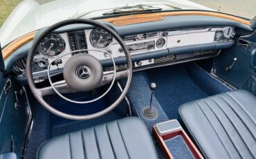 Mercedes-Benz-SL-Class-1969-35