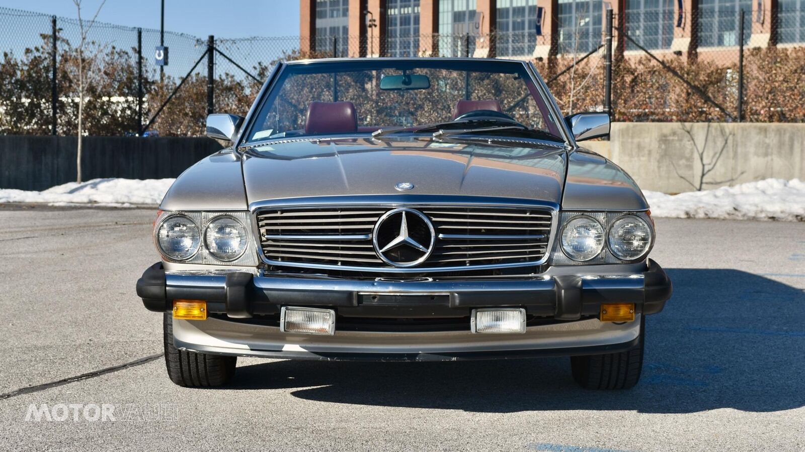 Mercedes-Benz-SL-Class-1986-26