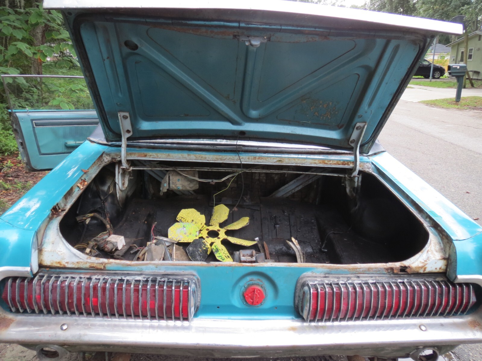 Mercury-Cougar-1967-22