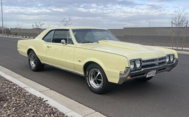 Oldsmobile-F85-1966-3