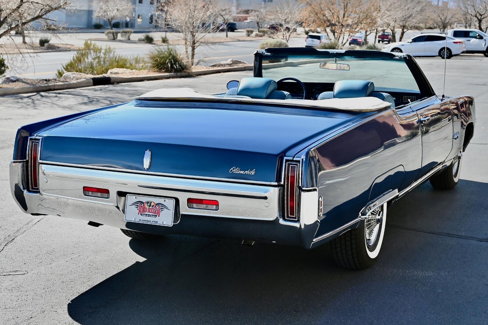 Oldsmobile-Ninety-Eight-1969-20