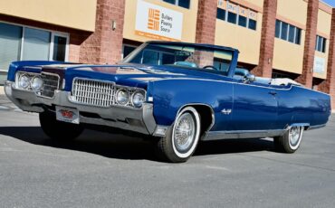 Oldsmobile-Ninety-Eight-1969-6