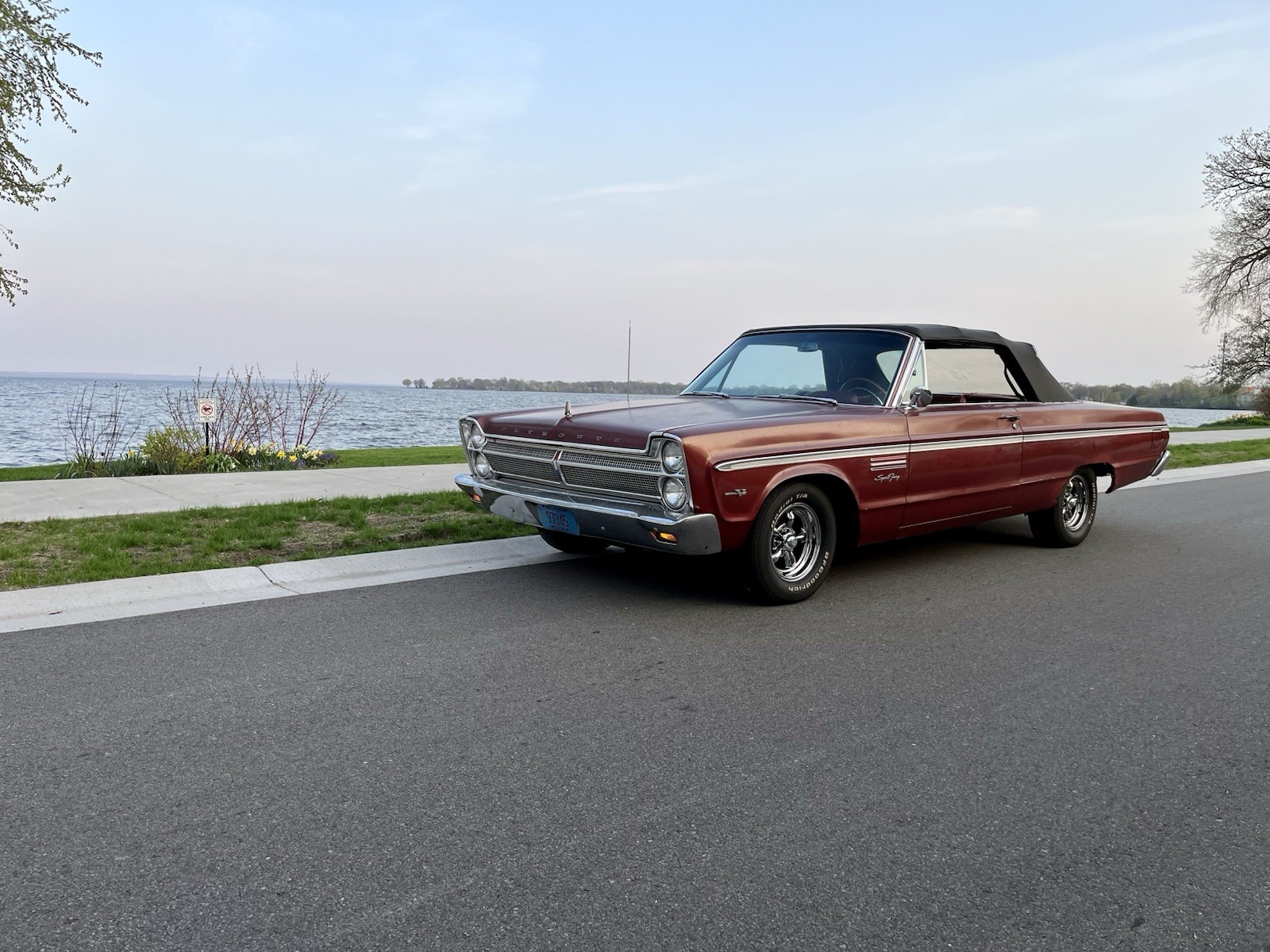 Plymouth-Fury-1965-19