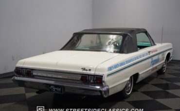 Plymouth-Fury-1965-30