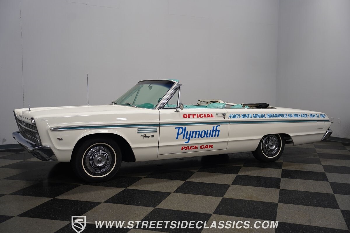 Plymouth-Fury-1965-8