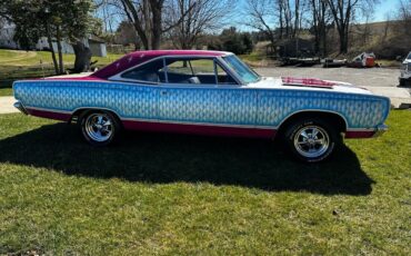 Plymouth-Road-Runner-1968-6