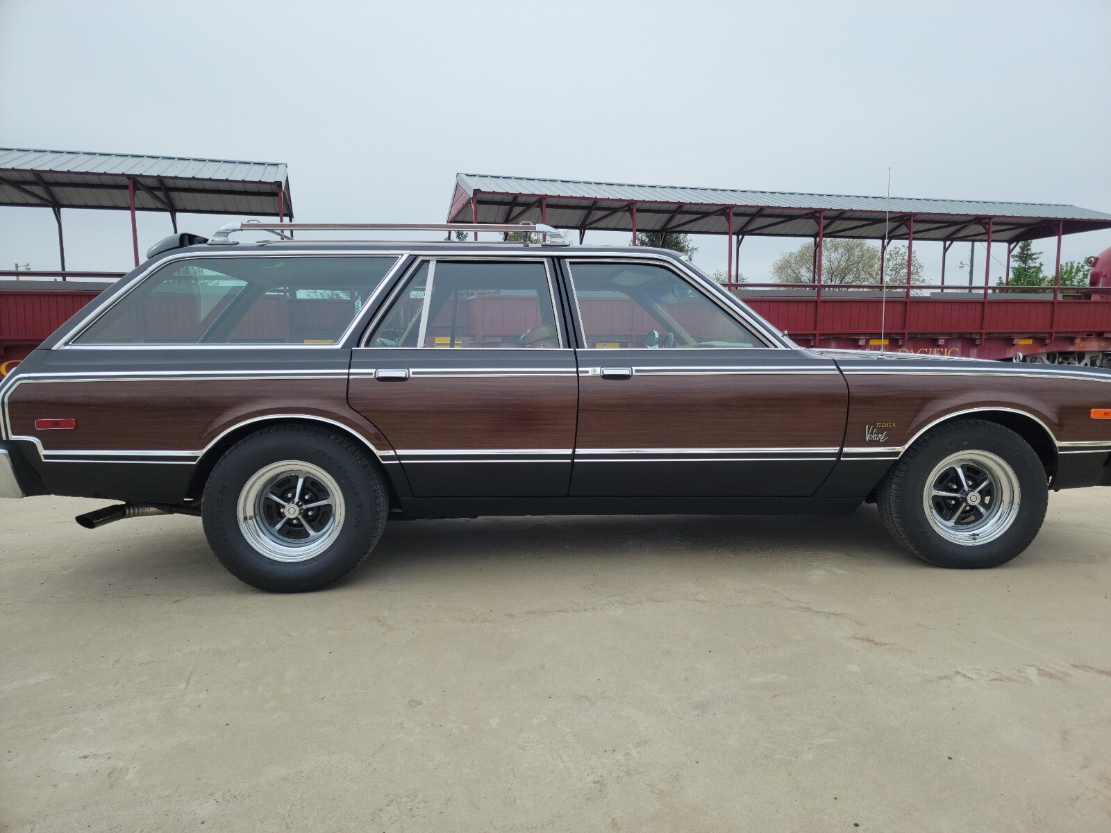 Plymouth-Volare-1977-9
