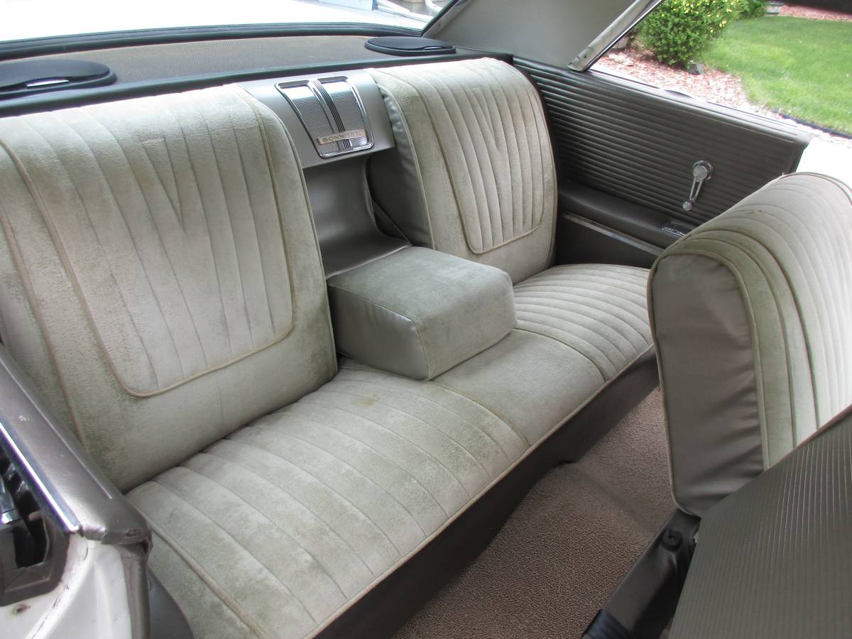 Pontiac-1962-white-132771-16