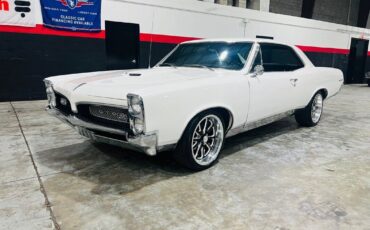 Pontiac-GTO-1967