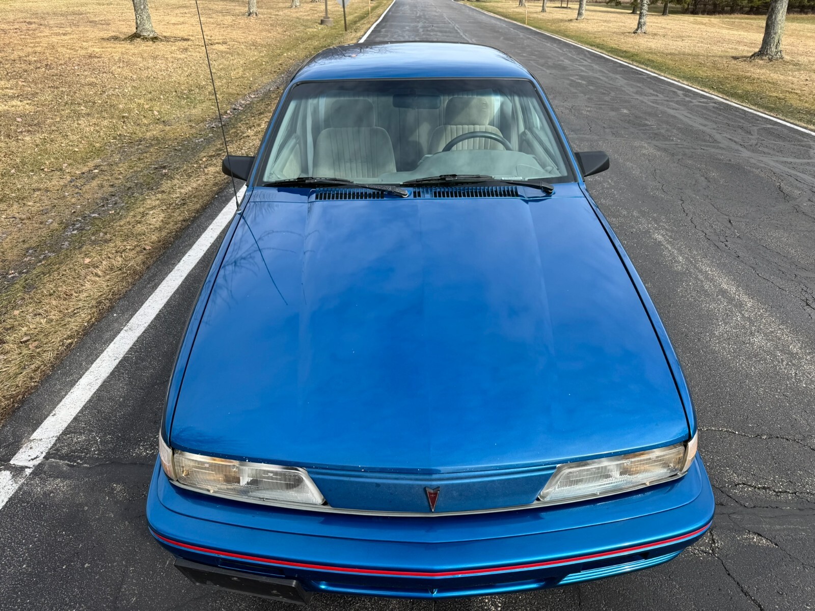 Pontiac-Sunbird-1993-11