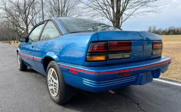 Pontiac-Sunbird-1993-5