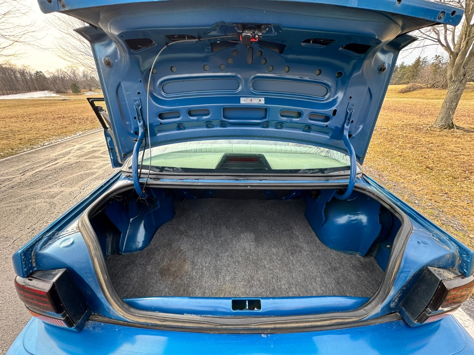 Pontiac-Sunbird-1993-8