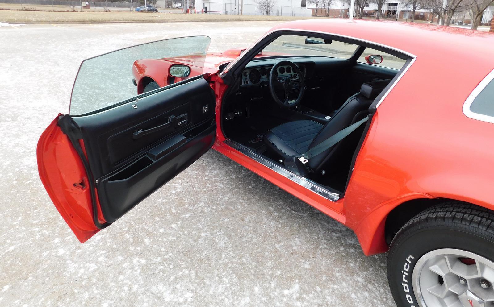 Pontiac-Trans-Am-1975-12