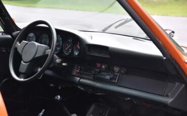 Porsche-911-1977-23