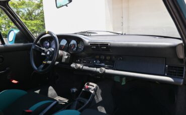 Porsche-911-1990-30