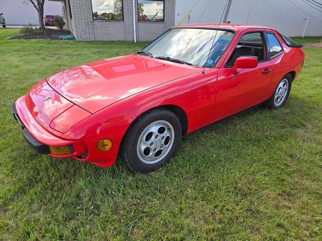 Porsche-924-1987